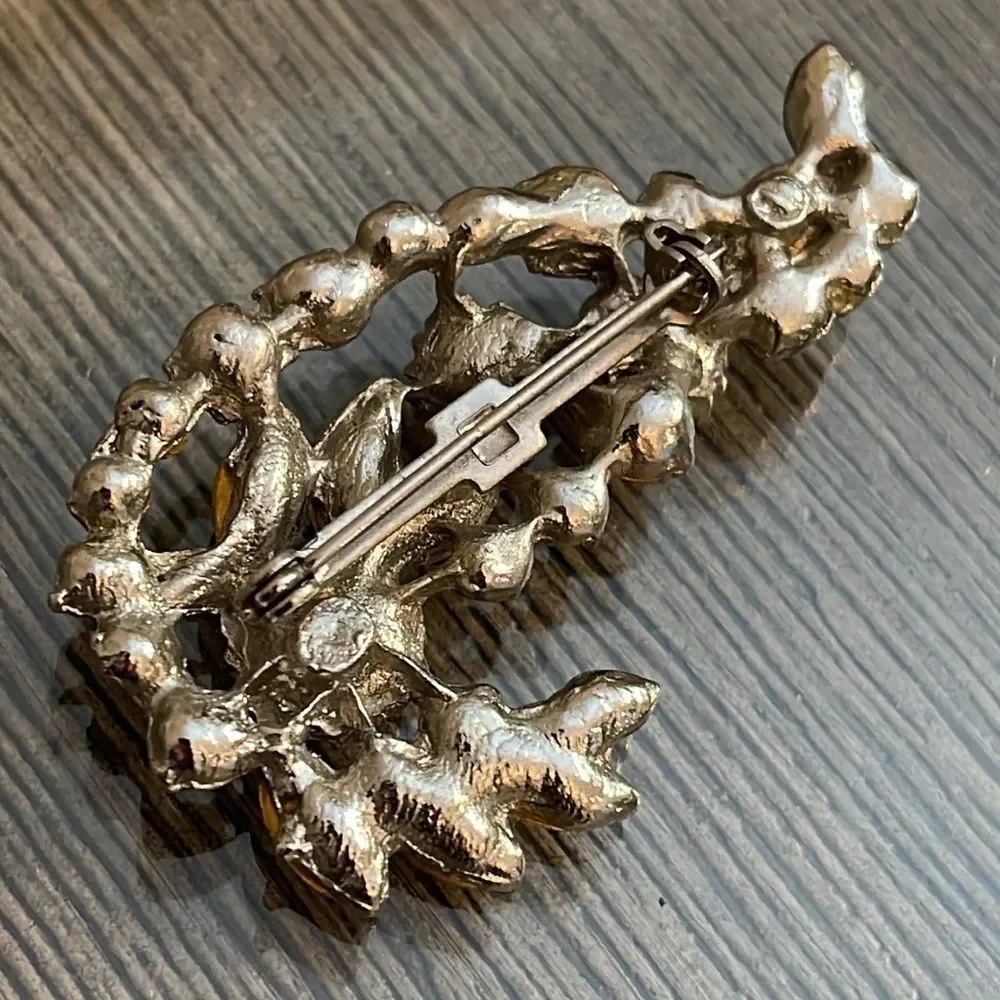 Vintage Paisley Cluster Rhinestone Crystal Brooch, Silver-tone